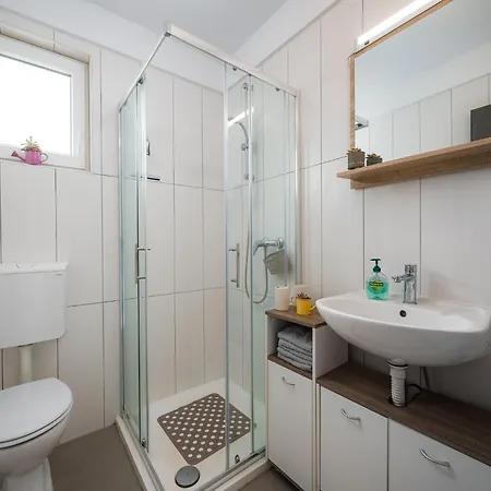Beautiful With Parking Space Apartament *